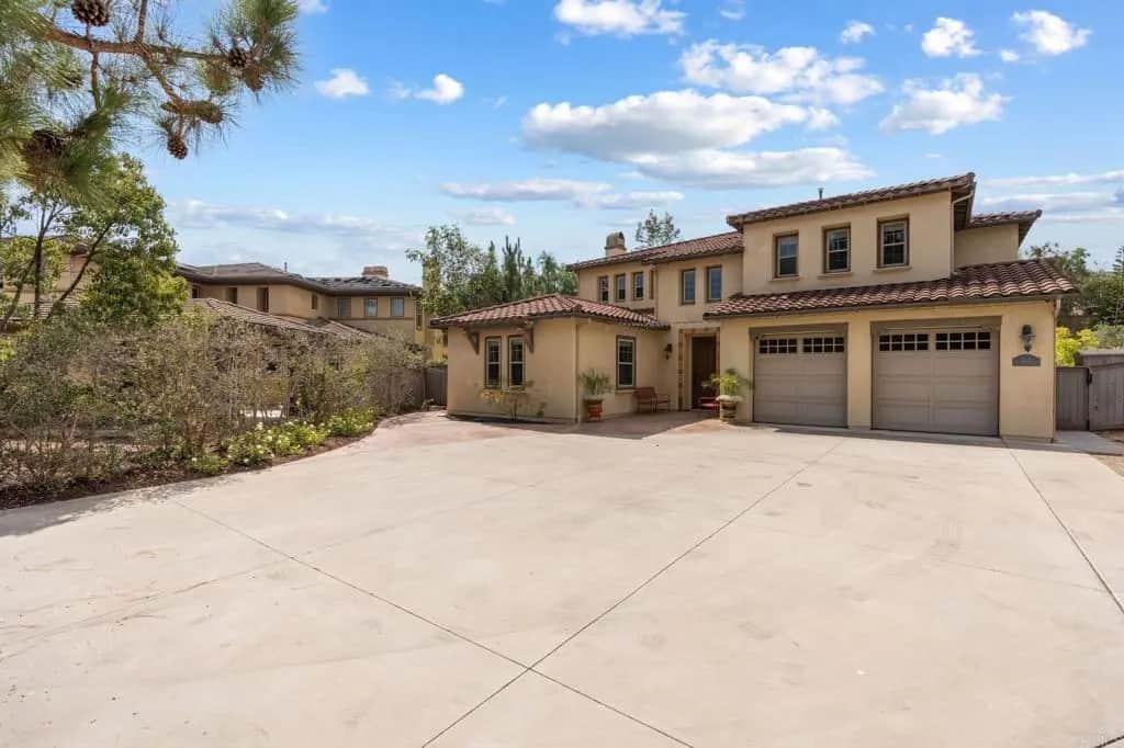 813 Genoa Way, San Marcos, CA — listing photo 1