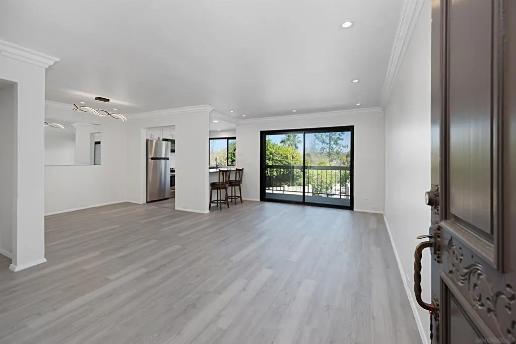5125 FONTAINE STREET 105, San Diego, CA — listing photo 1