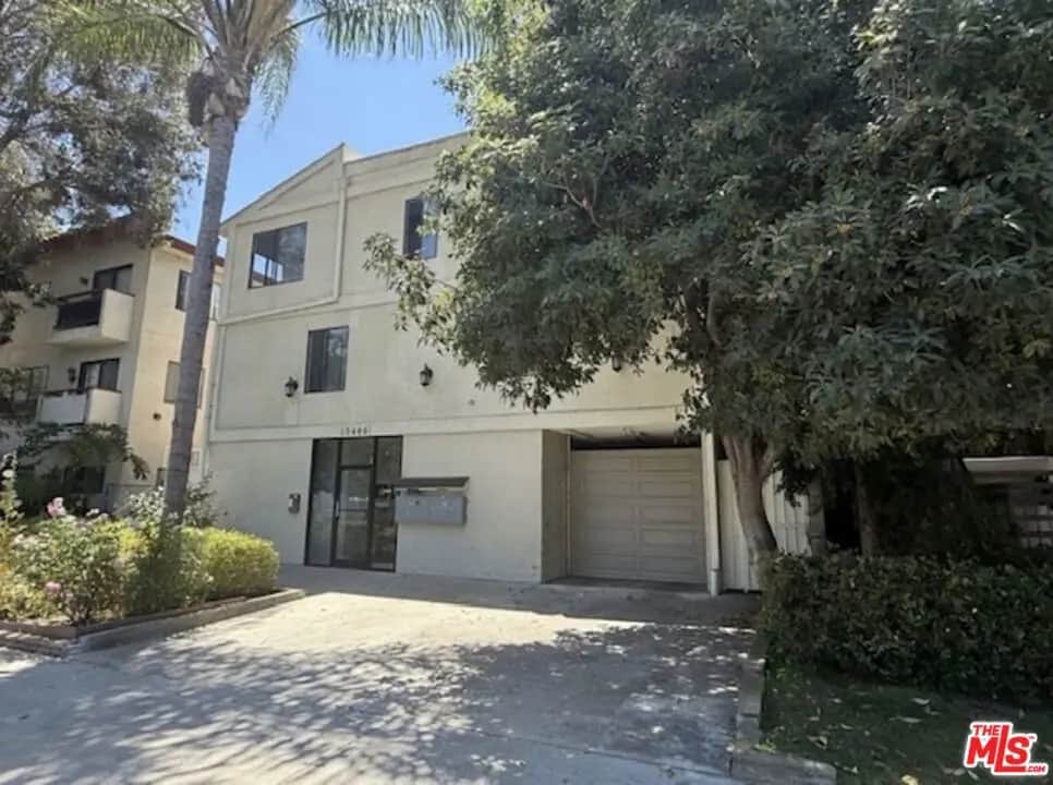 13406 Moorpark Street 102, Los Angeles, CA — listing photo 1