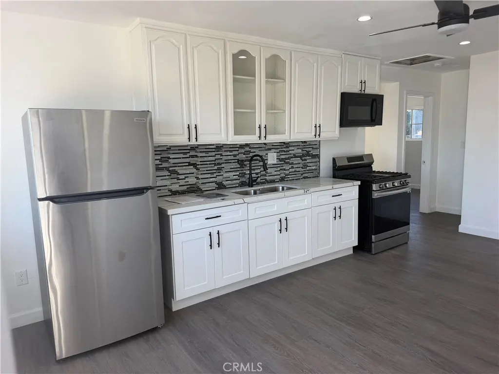 1550 1/2 W 59th Place, Los Angeles, CA — listing photo 1