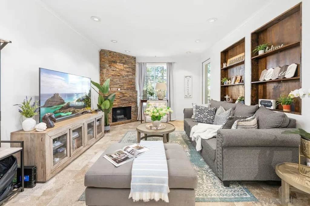 12366 Carmel Country Rd 207, San Diego, CA — listing photo 1