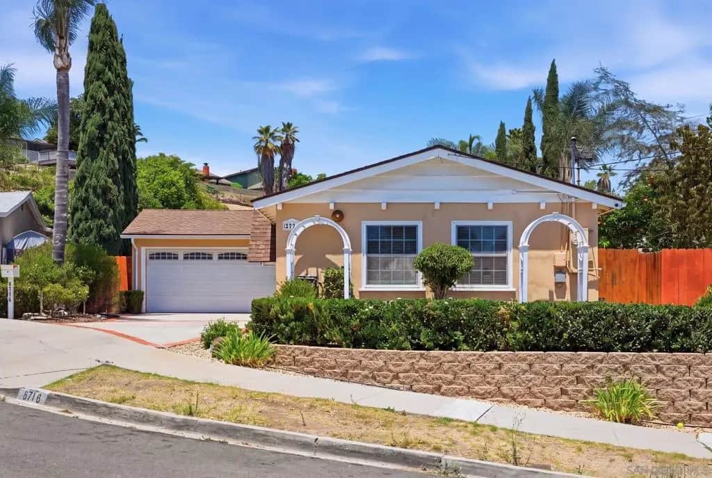 8716 Brady Ave, Spring Valley, CA — listing photo 1