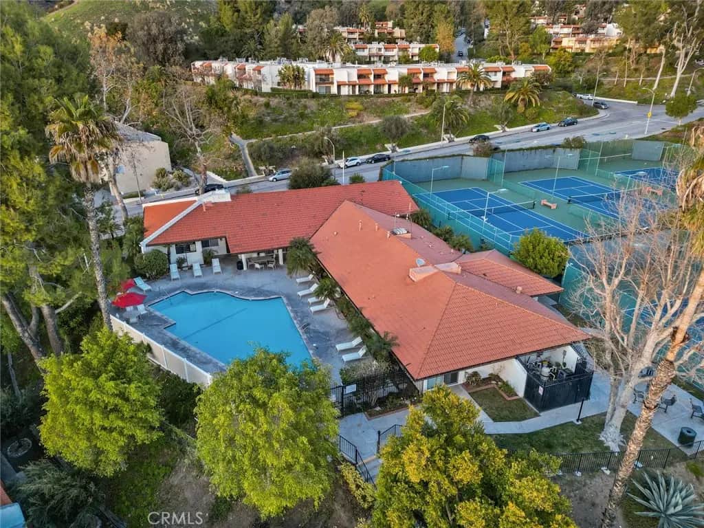 8016 Via Verona, Burbank, CA — listing photo 1
