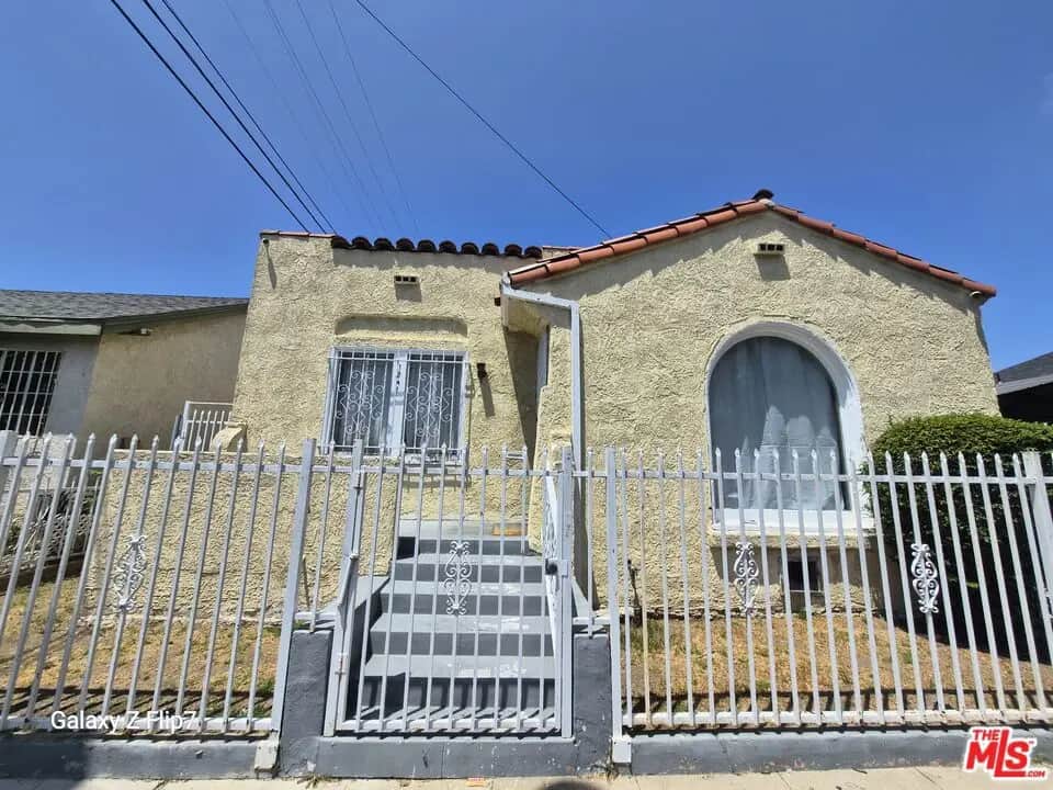 1241 W 43rd Street, Los Angeles, CA — listing photo 1