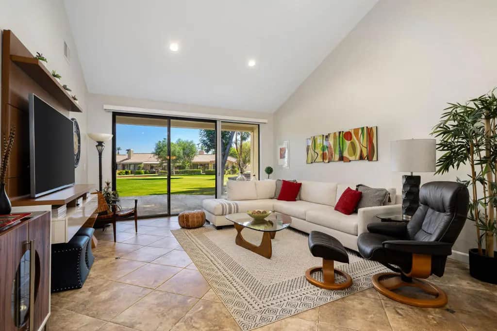 186 Gran Via, Palm Desert, CA — listing photo 1