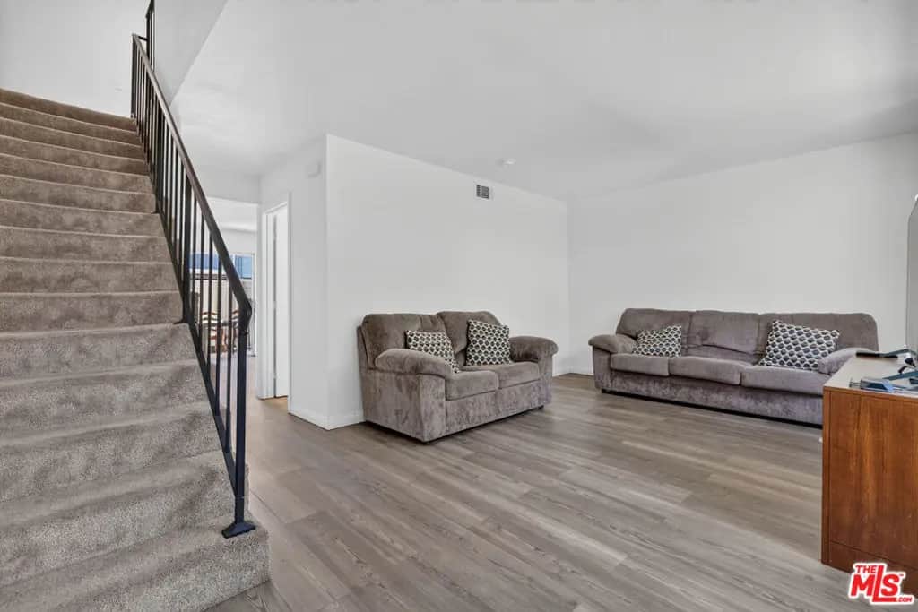 2680 La Paloma Circle, Thousand Oaks, CA — listing photo 1