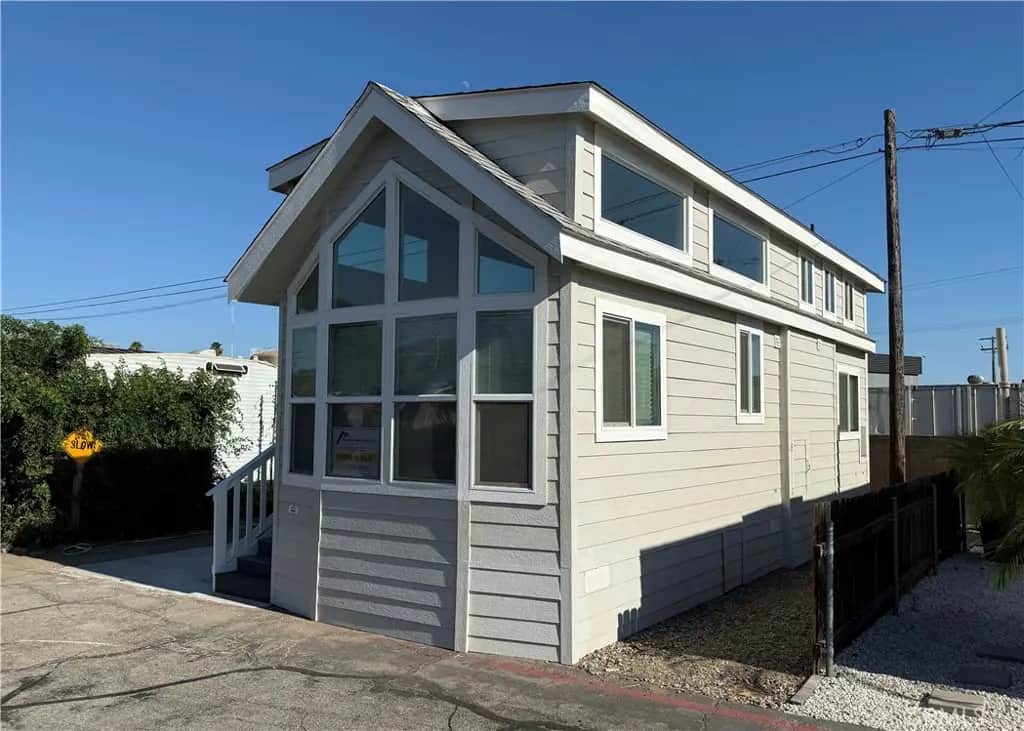2548 Peck Road 06, Monrovia, CA — listing photo 1