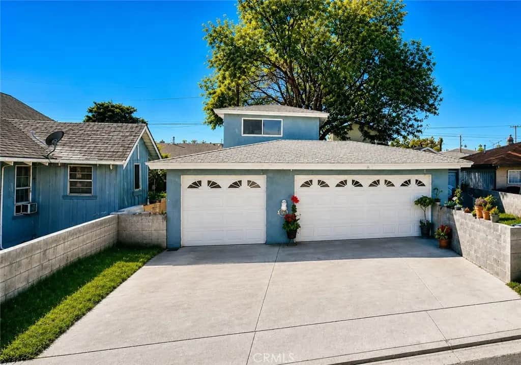22113 22115 Seine Avenue, Hawaiian Gardens, CA — listing photo 1