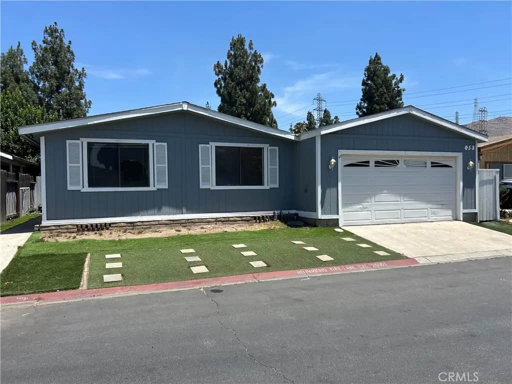 700 E Washington 39, Colton, CA — listing photo 1
