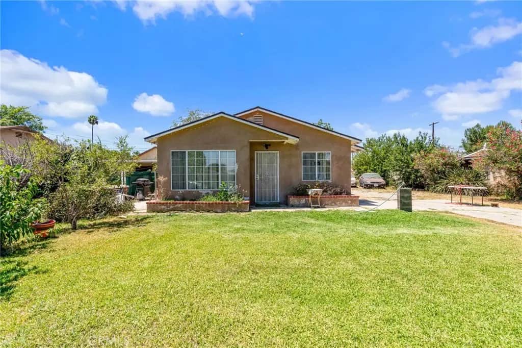 5876 Bee Jay Street, Riverside, CA — listing photo 1