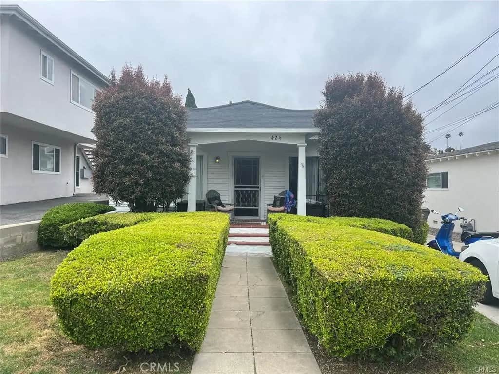 424 S Broadway, Redondo Beach, CA — listing photo 1