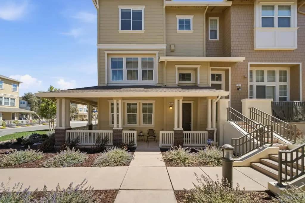 37 Bremerton Circle, Redwood City, CA — listing photo 1