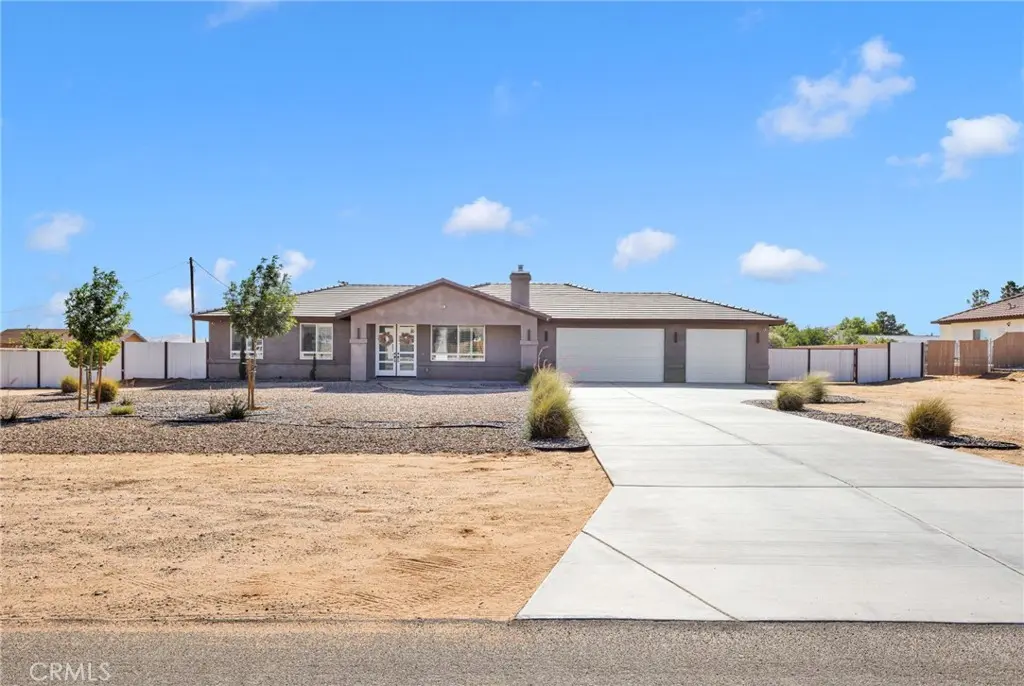 16160 Tenaya, Apple Valley, CA — listing photo 1