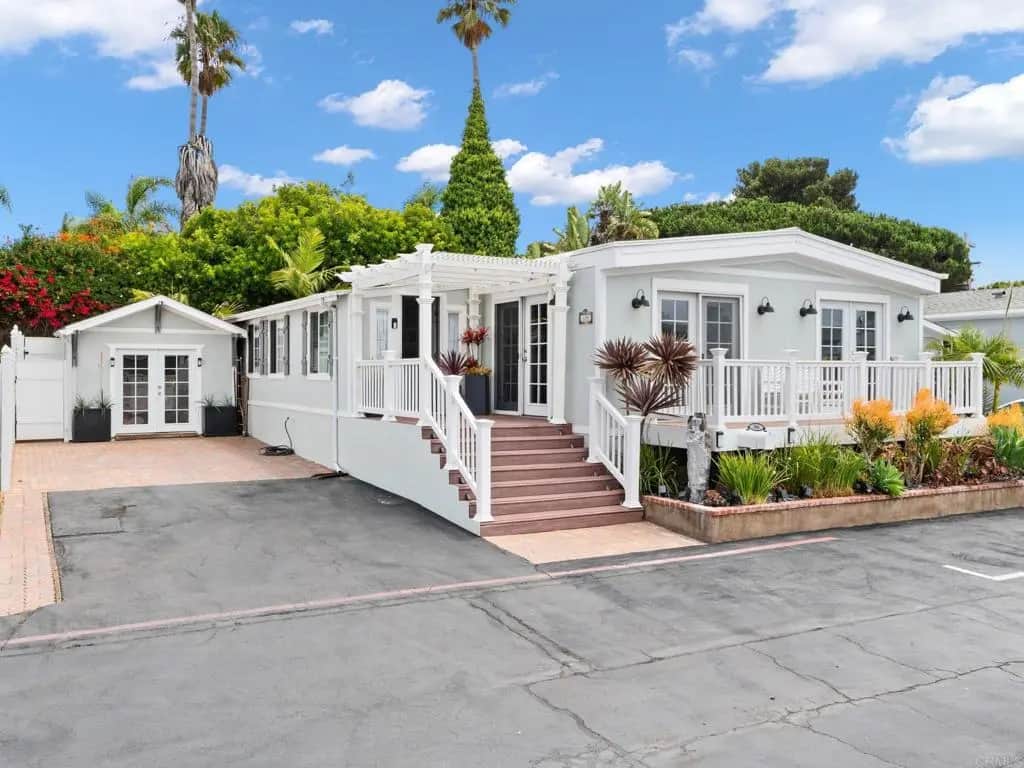 699 N Vulcan Avenue 106, Encinitas, CA — listing photo 1