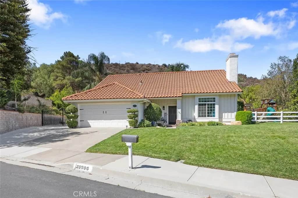 20906 Susan Carole Drive, Saugus, CA — listing photo 1
