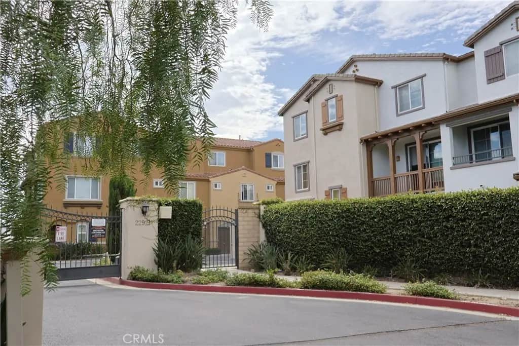22919 Mariposa Avenue 810, Torrance, CA — listing photo 1