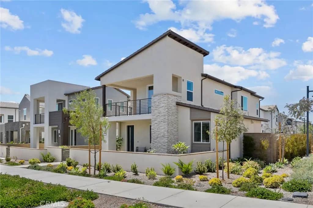 201 Longspur, Irvine, CA — listing photo 1