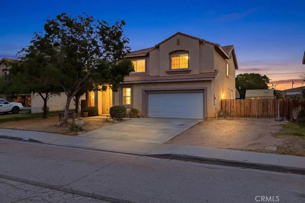 38519 37th E, Palmdale, CA — listing photo 1