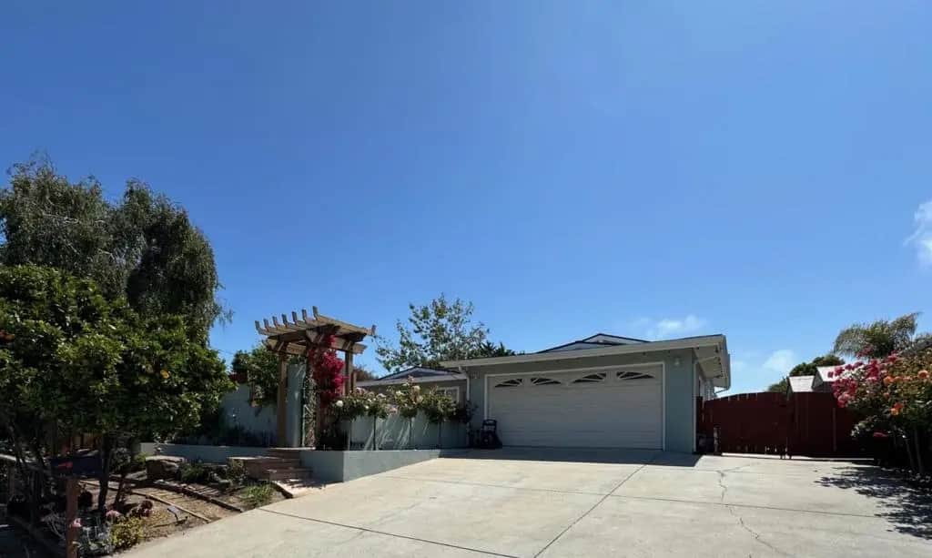 2114 Derby Avenue B, Capitola, CA — listing photo 1