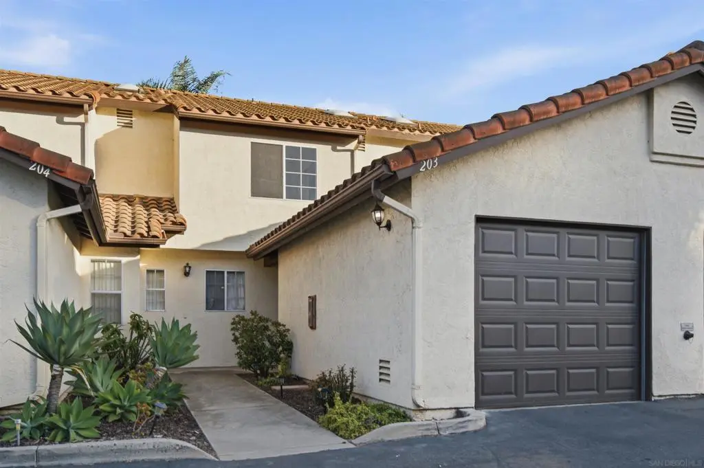 5704 Camino Del Cielo 203, Bonsall, CA — listing photo 1