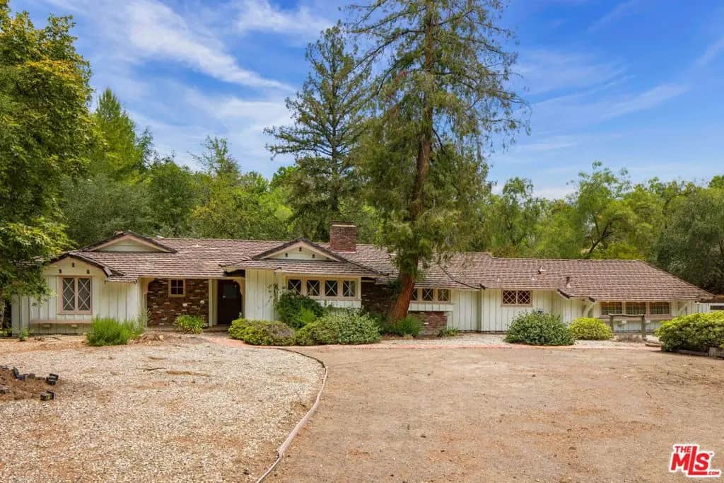 5854 Round Meadow Road, Hidden Hills, CA — listing photo 1