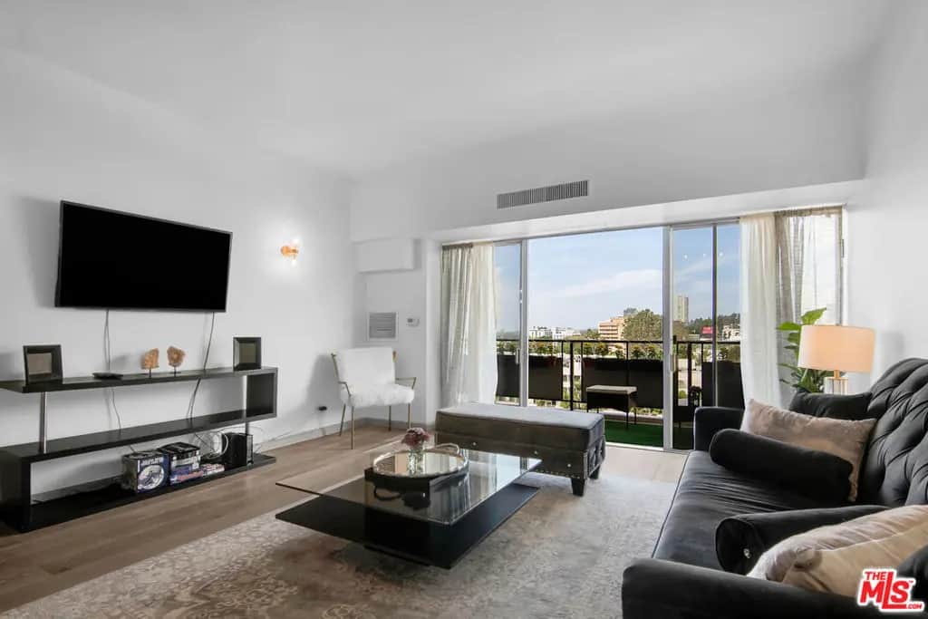 1155 N La Cienega Boulevard 1103, West Hollywood, CA — listing photo 1