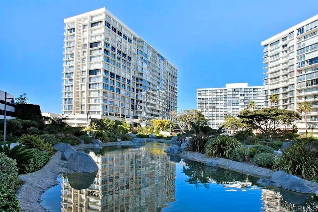 1710 Avenida del Mundo 807, Coronado, CA — listing photo 1
