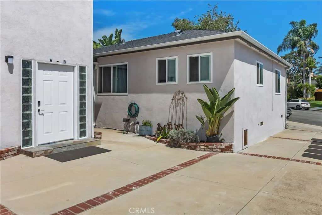 423 1/2 Westminster Avenue B, Newport Beach, CA — listing photo 1