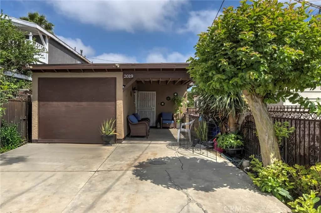 2019 E Shauer, Compton, CA — listing photo 1