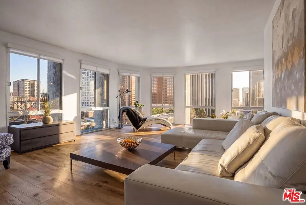 800 W 1st Street 905, Los Angeles, CA — listing photo 1