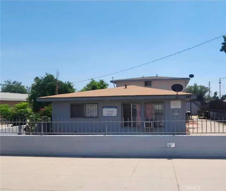 687 W 17th 4, San Bernardino, CA — listing photo 1