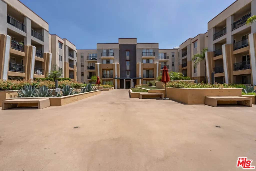360 W Avenue 26 107, Los Angeles, CA — listing photo 1