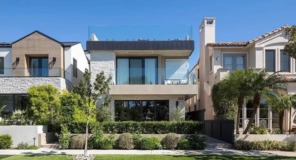 428 1/2 Fernleaf, Corona Del Mar, CA — listing photo 1