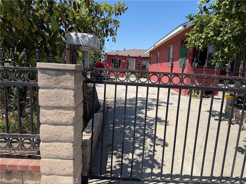 2023 E 76th, Los Angeles, CA — listing photo 1