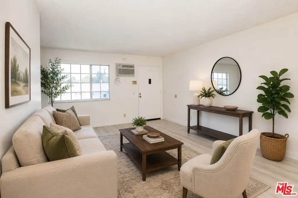 20930 Parthenia Street 207, Canoga Park, CA — listing photo 1