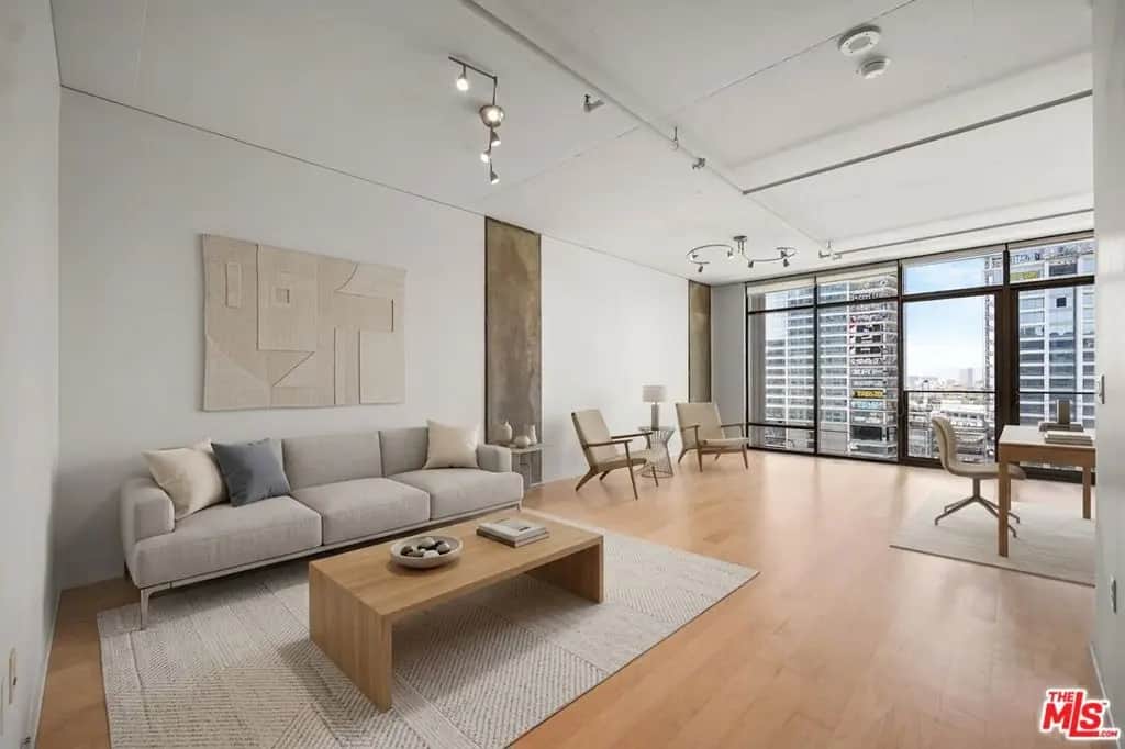 1100 S Hope Street 1410, Los Angeles, CA — listing photo 1