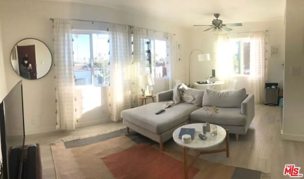 2106 Pisani Place 3, Los Angeles, CA — listing photo 1