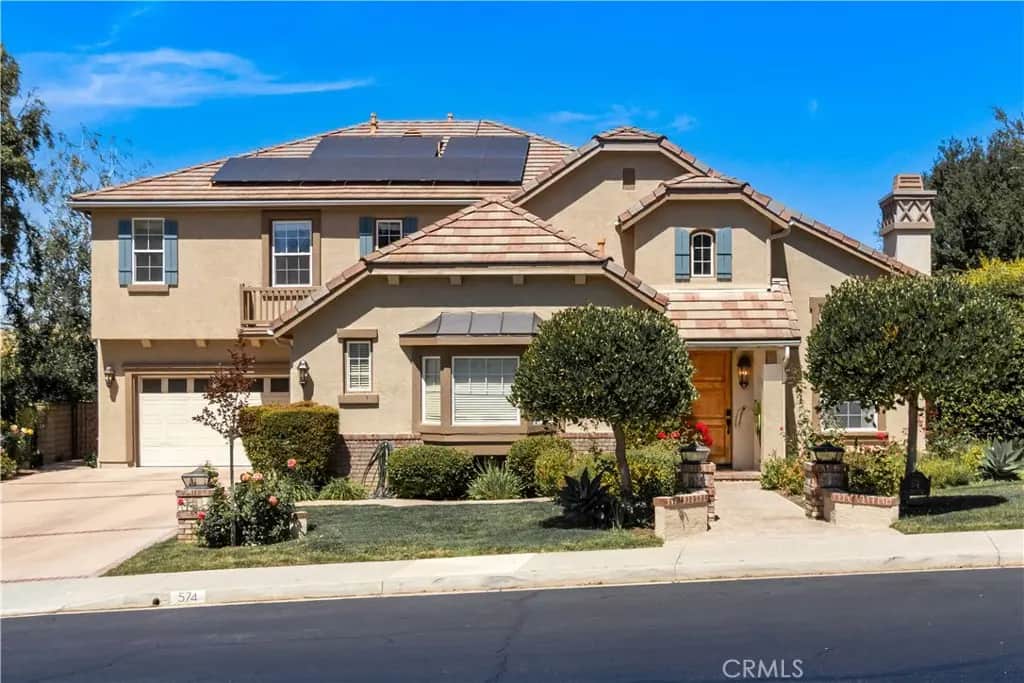 574 Oak Tree Court, Simi Valley, CA — listing photo 1