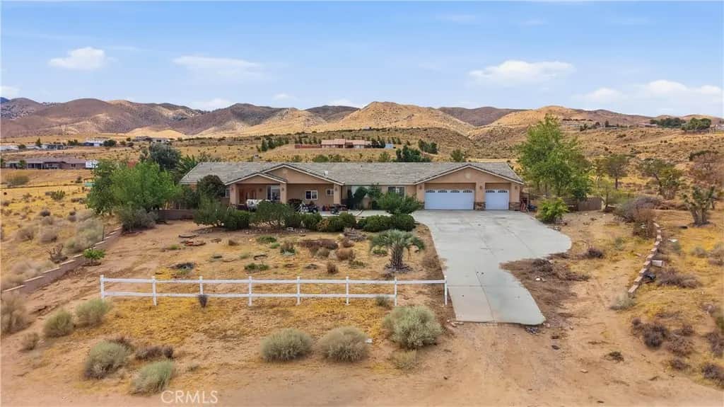 26475 Horizon, Apple Valley, CA — listing photo 1