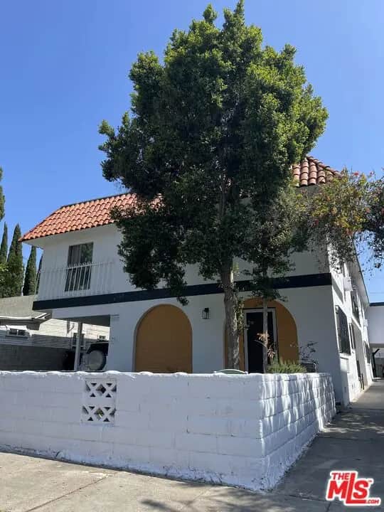 5732 Lexington Avenue, Los Angeles, CA — listing photo 1