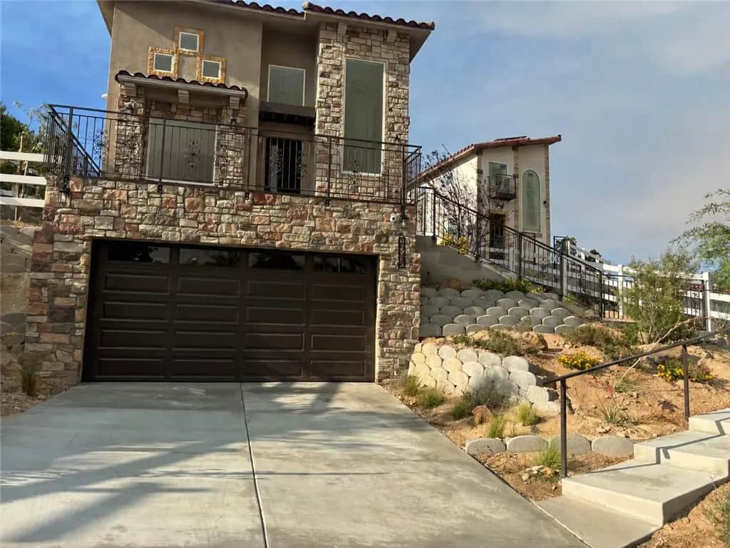 16620 Forrest Avenue, Victorville, CA — listing photo 1