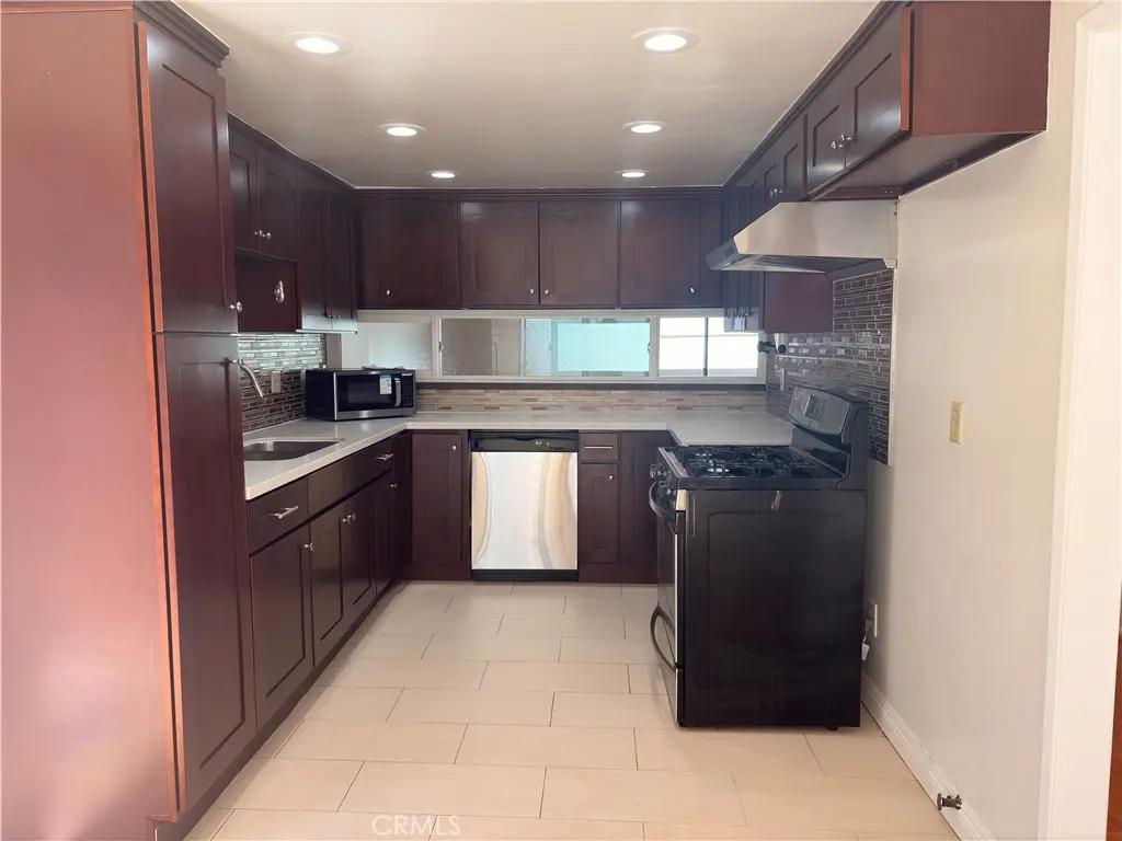 2519 Kansas 110, Santa Monica, CA — listing photo 1