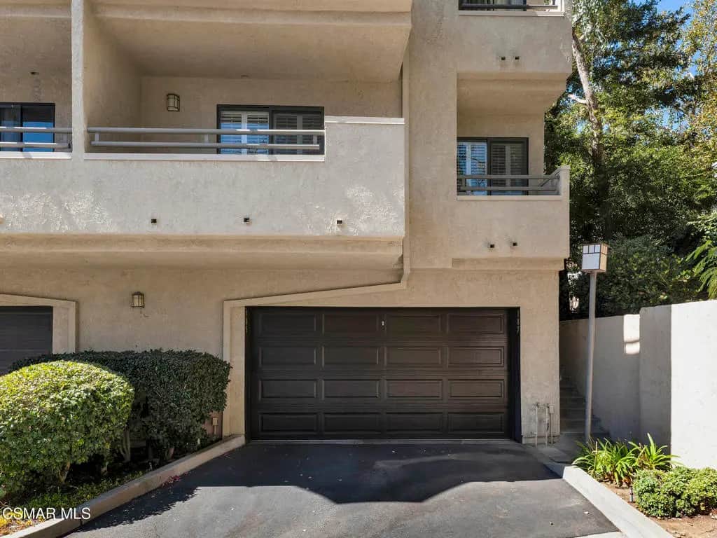 185 Mcafee Court, Thousand Oaks, CA — listing photo 1