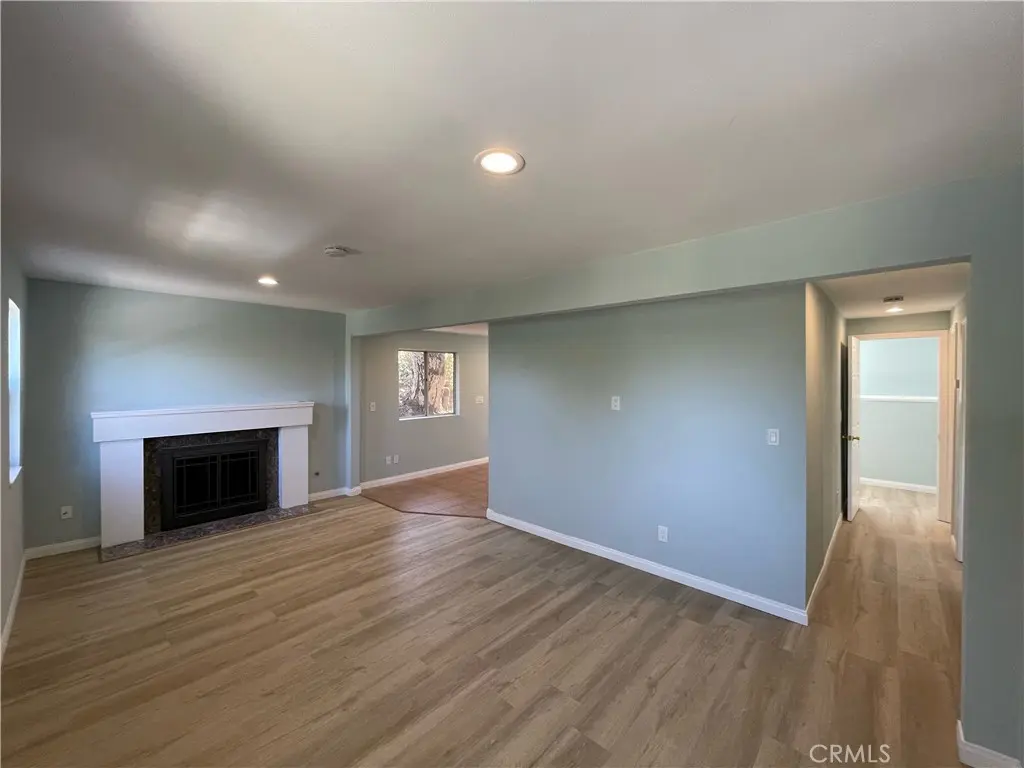 6818 Santa Susana Pass, Simi Valley, CA — listing photo 1
