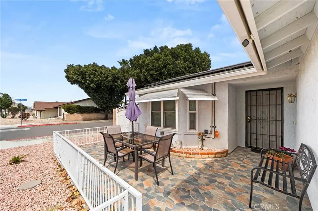 2219 El Toro, Hemet, CA — listing photo 1
