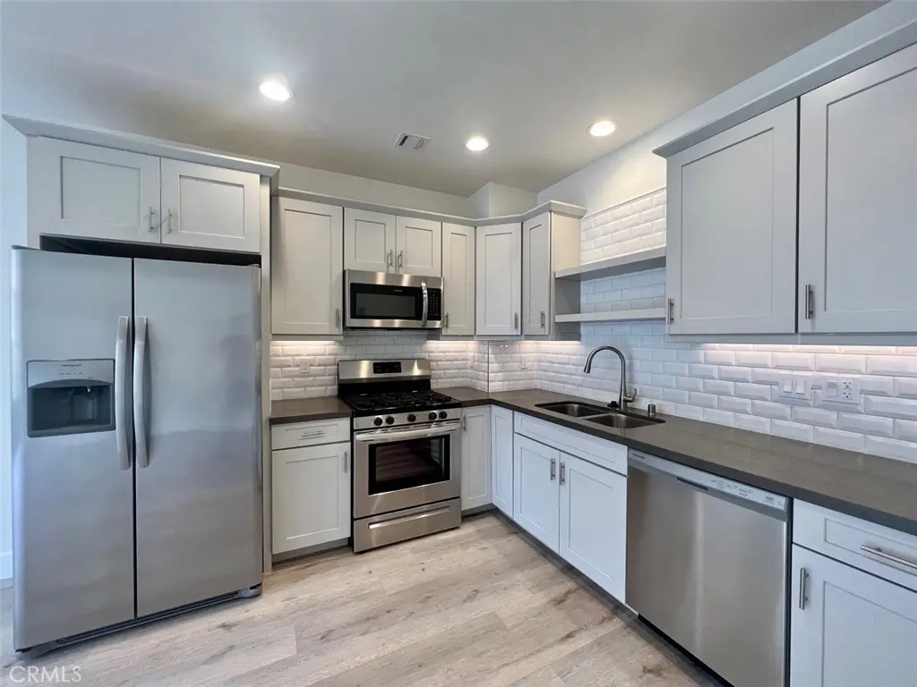 314 6th 302, Los Angeles, CA — listing photo 1