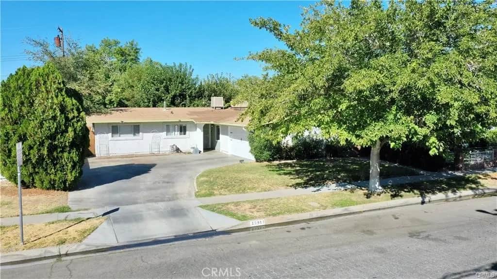 45911 Kingtree Avenue, Lancaster, CA — listing photo 1