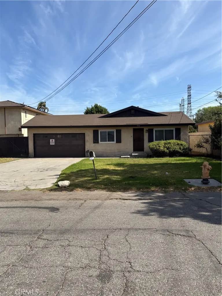 456 W Bennett, Compton, CA — listing photo 1