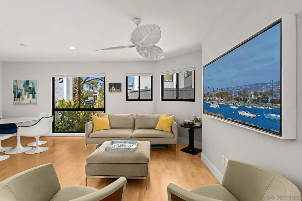 909 Olive Ave, Coronado, CA — listing photo 1