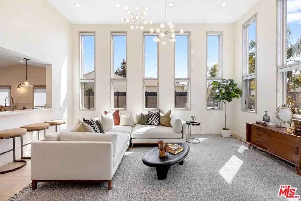 3910 Berryman Avenue, Los Angeles, CA — listing photo 1